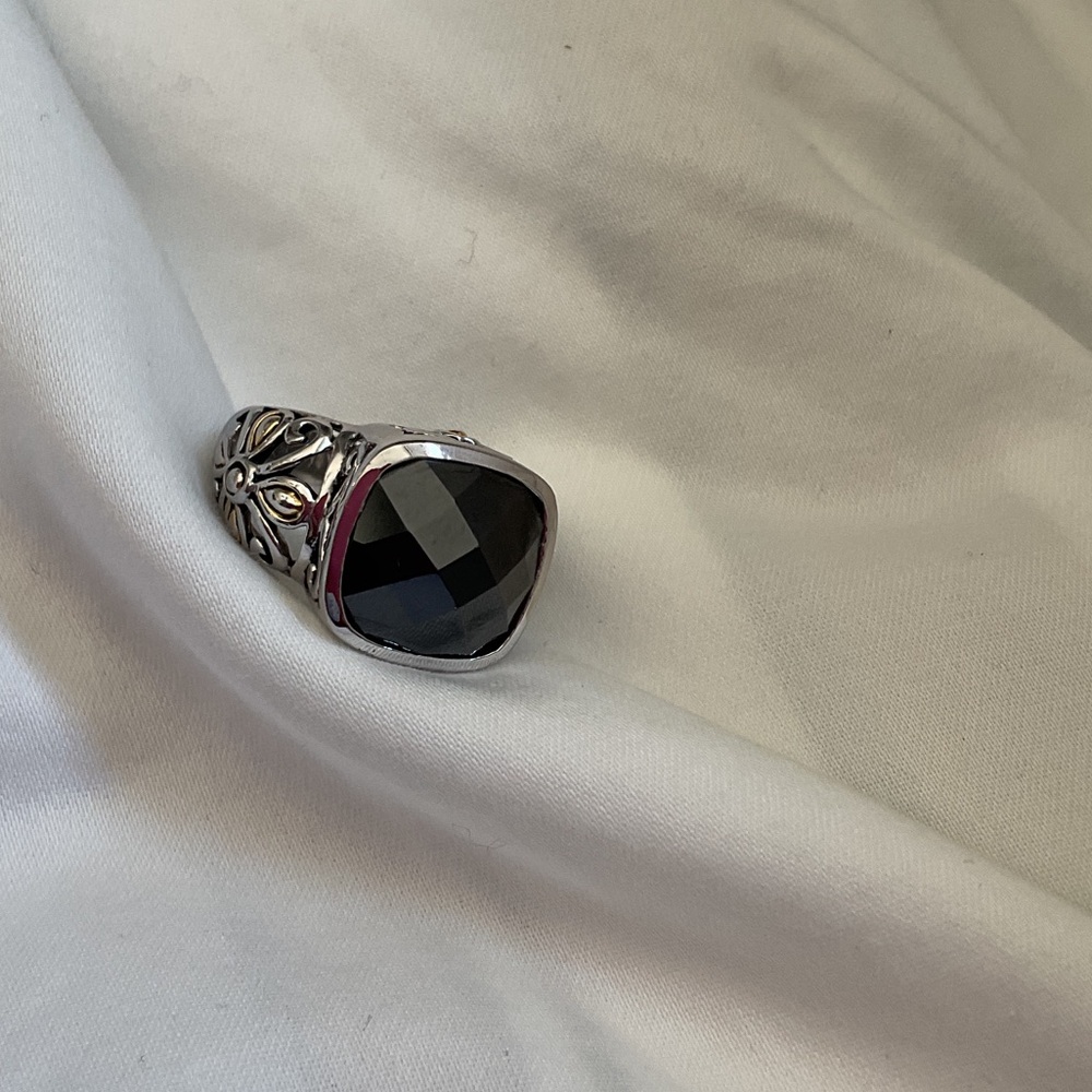 Elegant Sterling Silver Ring with large dark stone